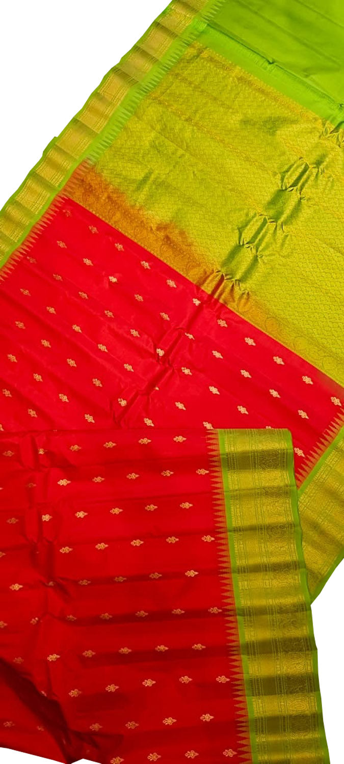 PS1G1MC126091008 Red Handloom Gadwal Pure Silk Saree