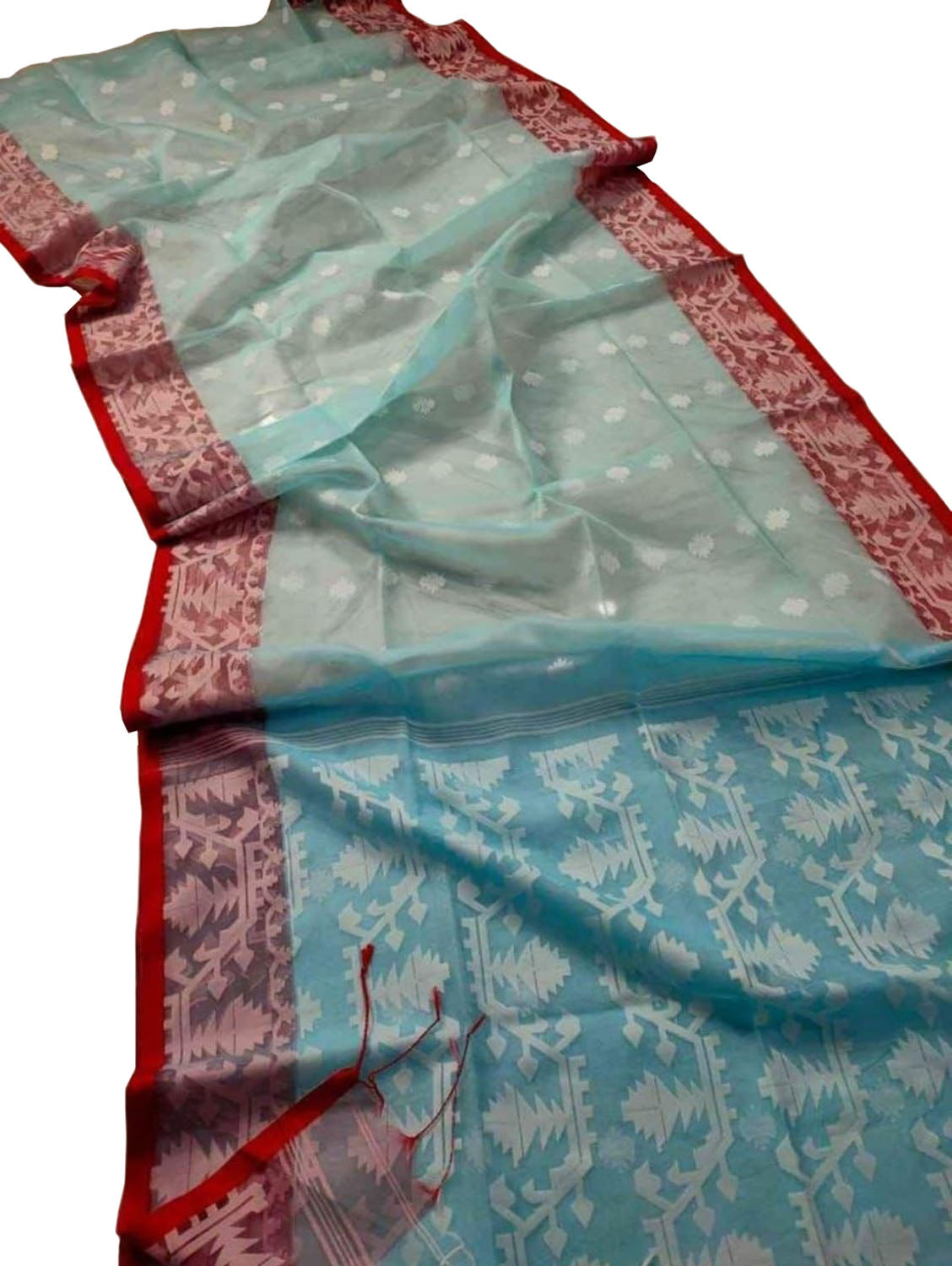 Blue Jamdani Muslin Saree: Elegant and Timeless - Luxurion World