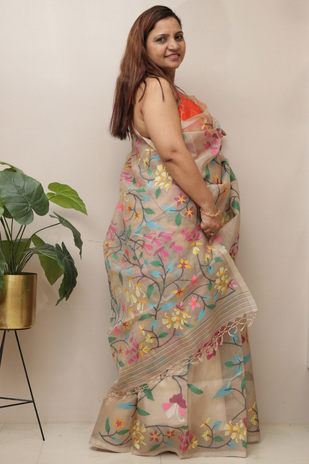 Pastel Pure Handloom Muslin Jamdani Meenakari Saree - Luxurion World