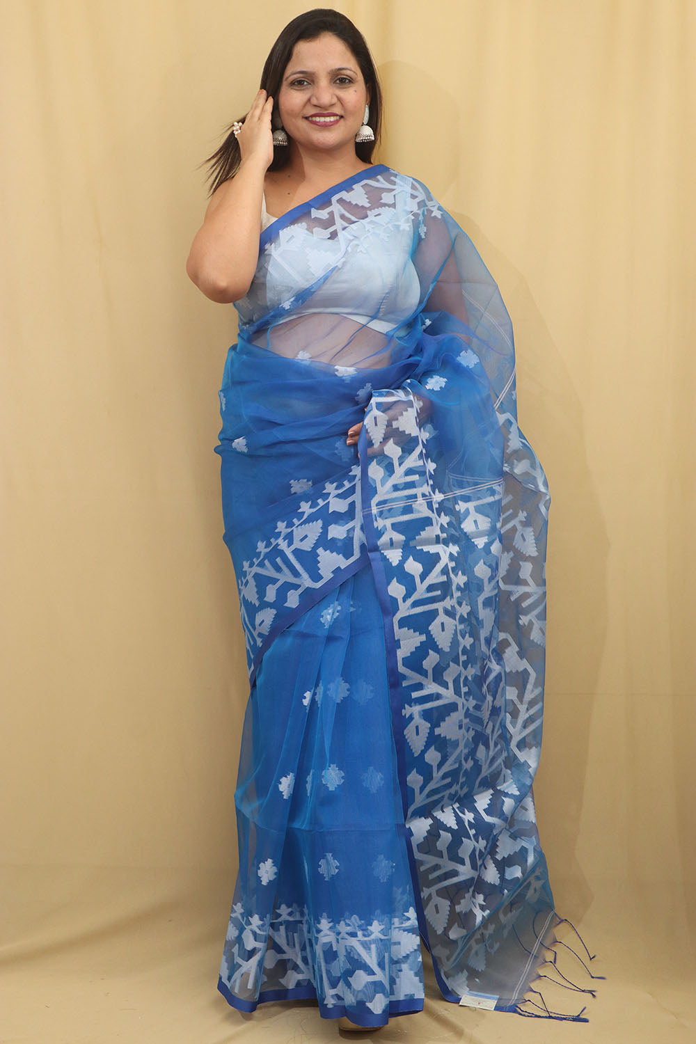 Exquisite Blue Handloom Jamdani Muslin Saree - Perfect for Any Occasion - Luxurion World