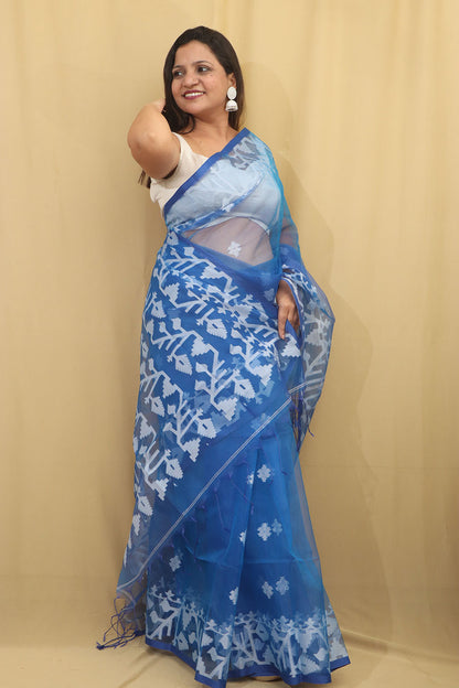 Exquisite Blue Handloom Jamdani Muslin Saree - Perfect for Any Occasion - Luxurion World