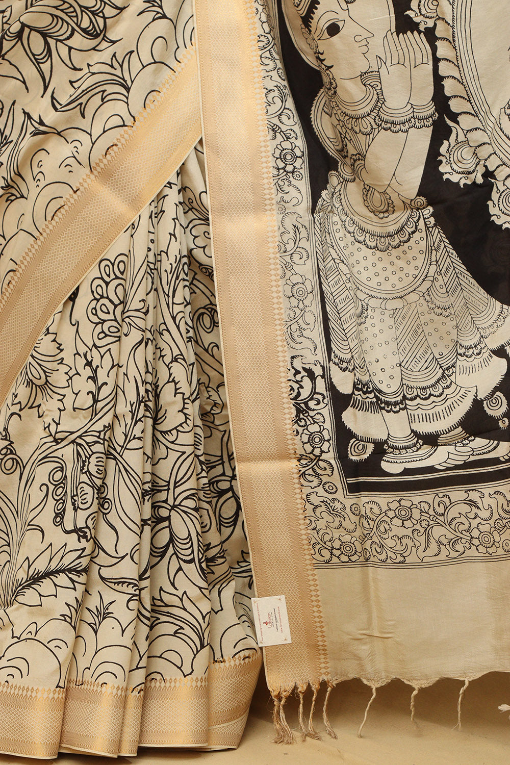 Stunning Black & White Kalamkari Hand-Painted Bangalore Silk Saree - Luxurion World