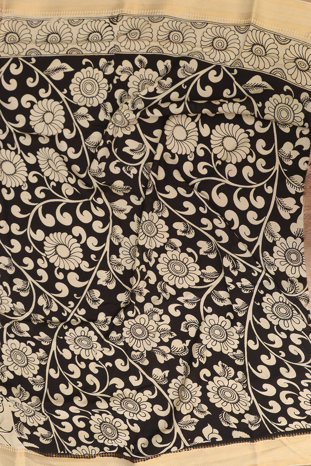 Stunning Black & White Kalamkari Hand-Painted Bangalore Silk Saree - Luxurion World