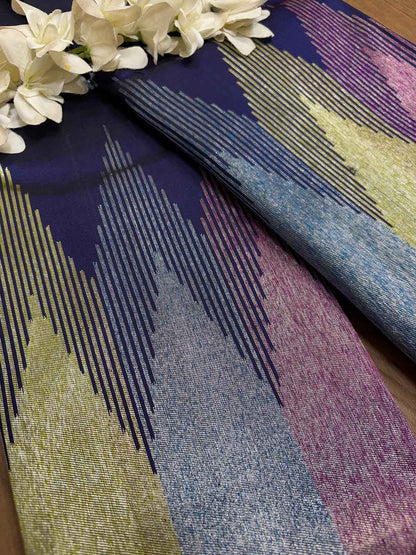 Blue Handloom Kanjeevaram Silk Saree with Temple Border - Luxurion World