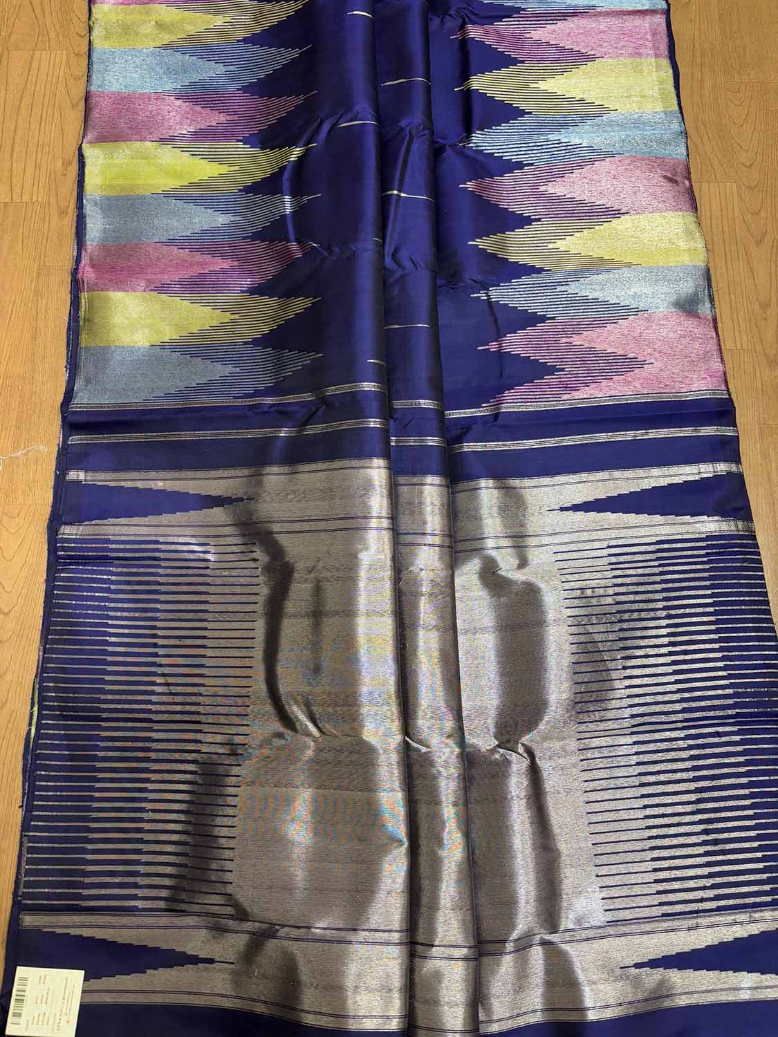 Blue Handloom Kanjeevaram Silk Saree with Temple Border - Luxurion World