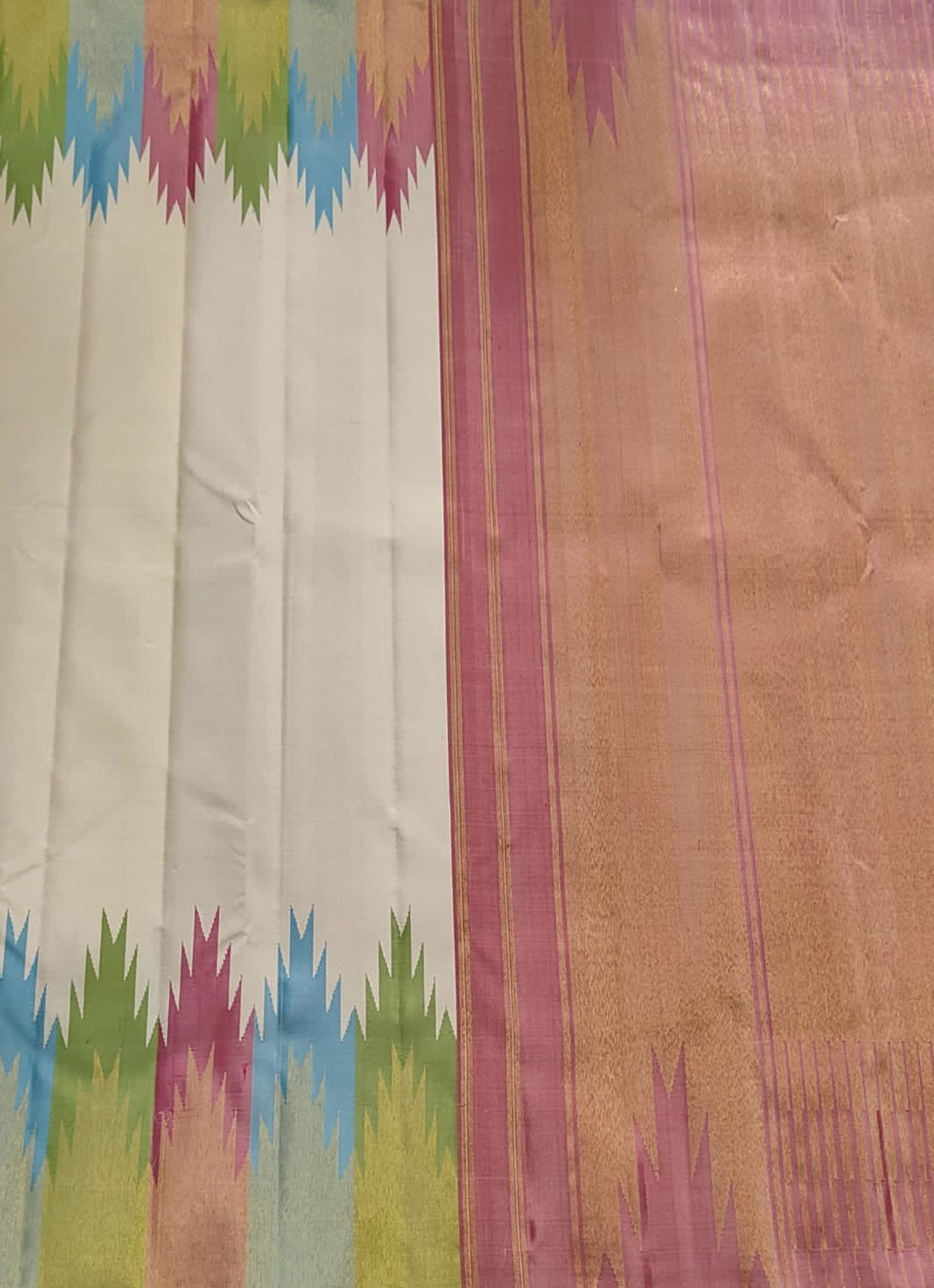 Elegant Off White Kanjeevaram Pure Silk Saree - Luxurion World