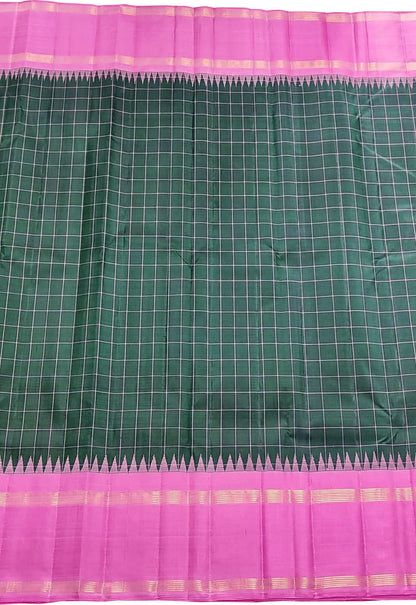 Emerald Elegance: Green Kanjeevaram Pure Silk Saree - Luxurion World