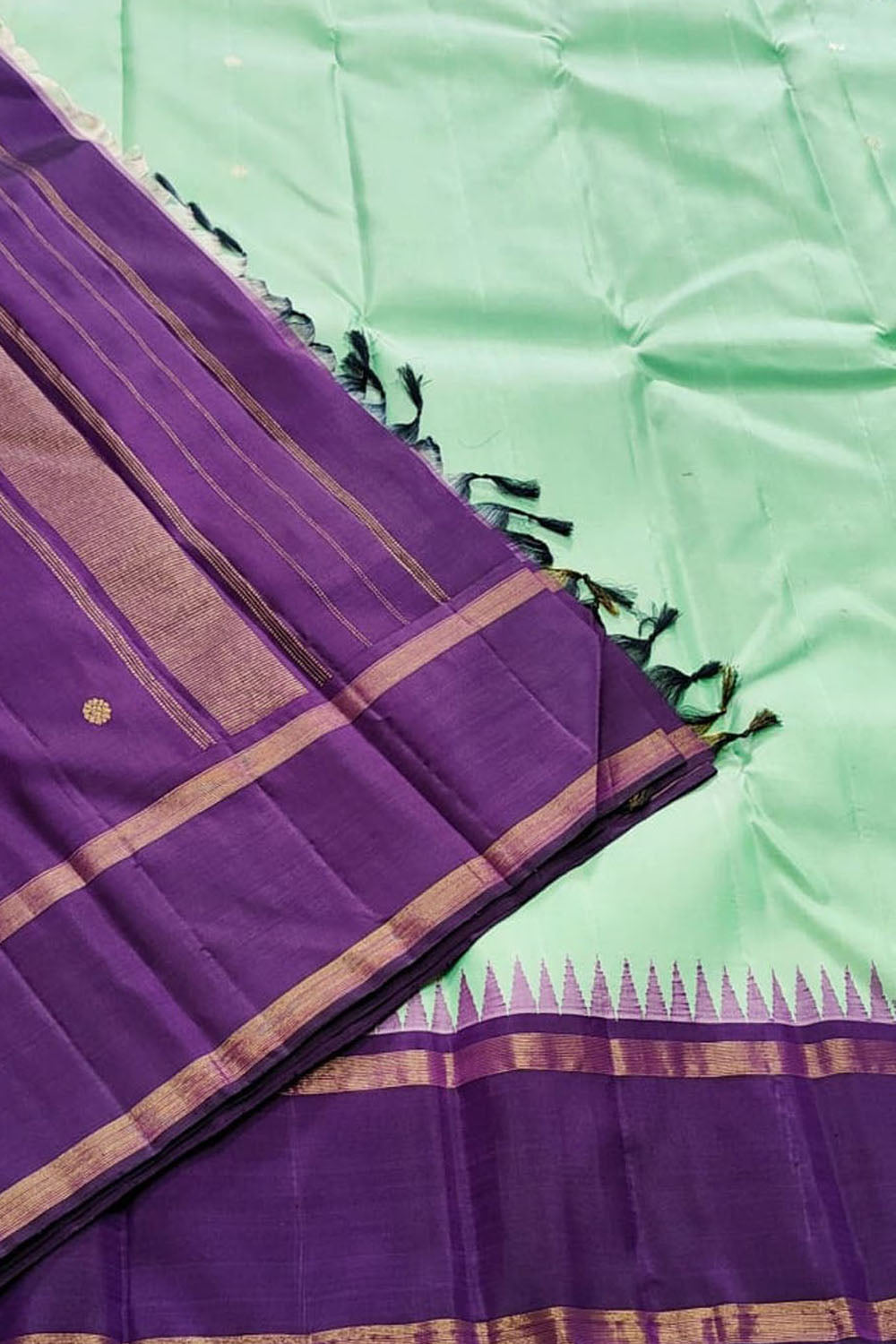 Exquisite Sea Green Pure Silk Saree - Handloom Kanjeevaram - Luxurion World