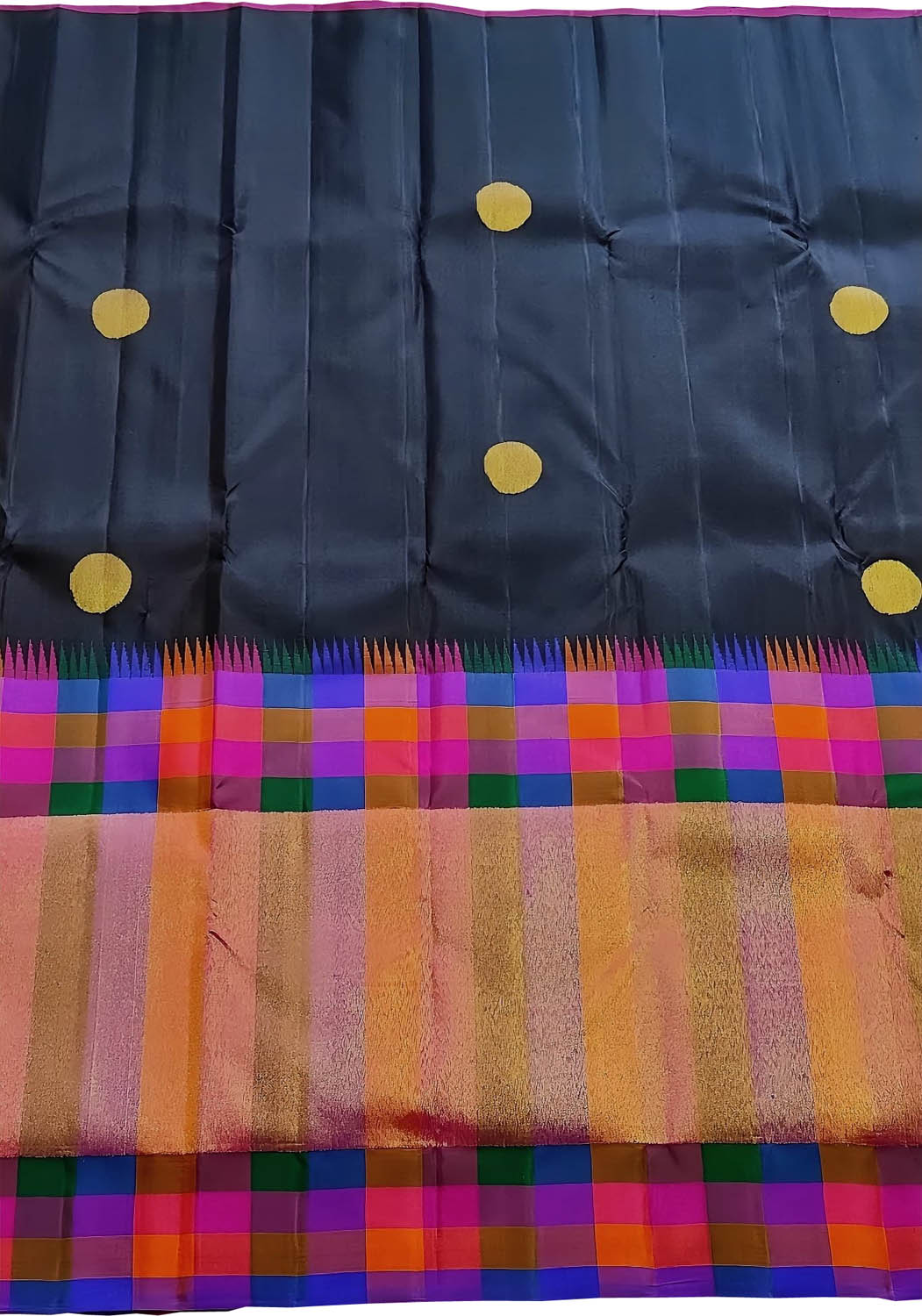 Exquisite Black Handloom Kanjeevaram Pure Silk Saree - Luxurion World