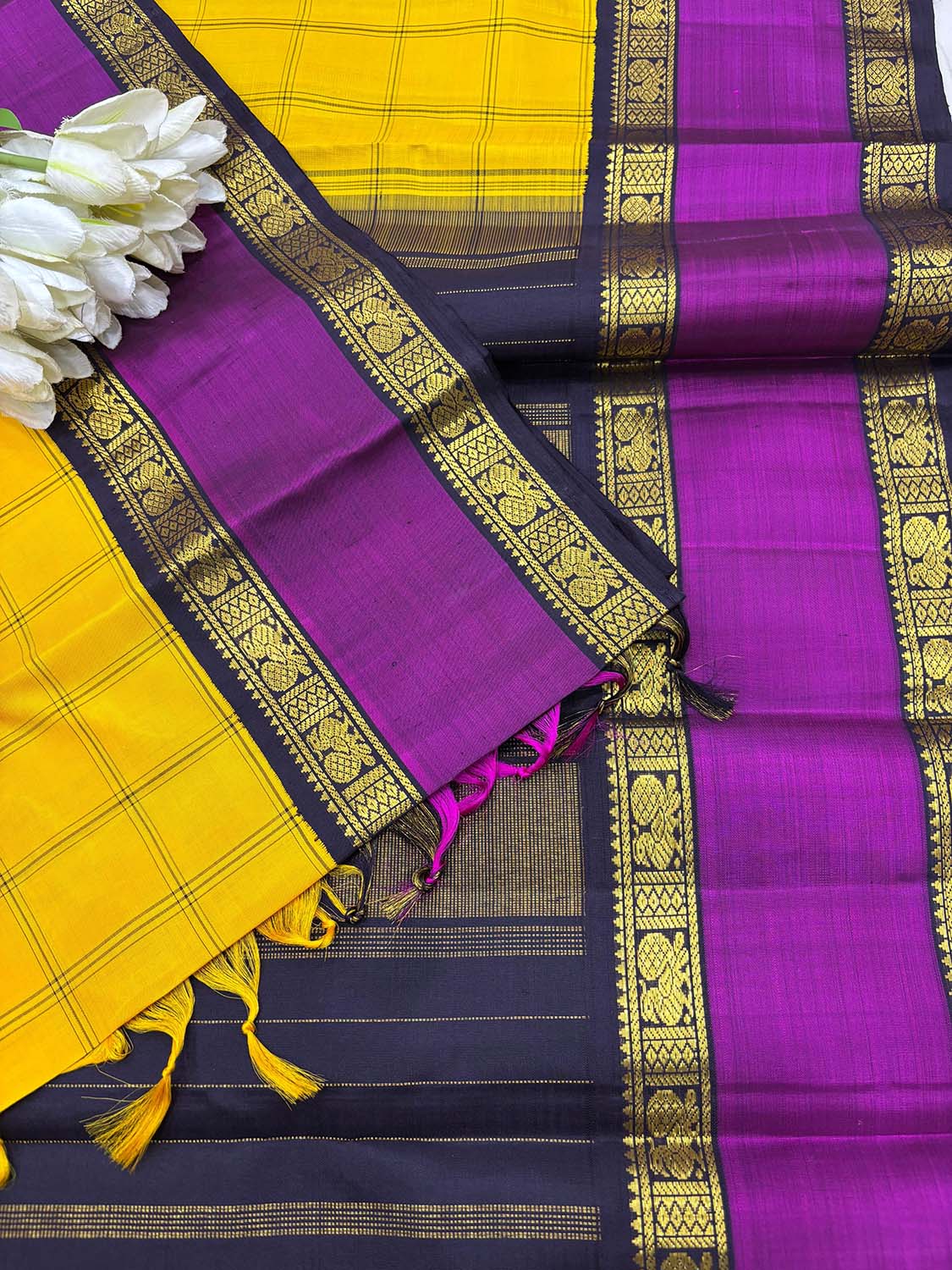 Yellow Handloom Kanjeevaram Checks Pure Silk Saree - Luxurion World