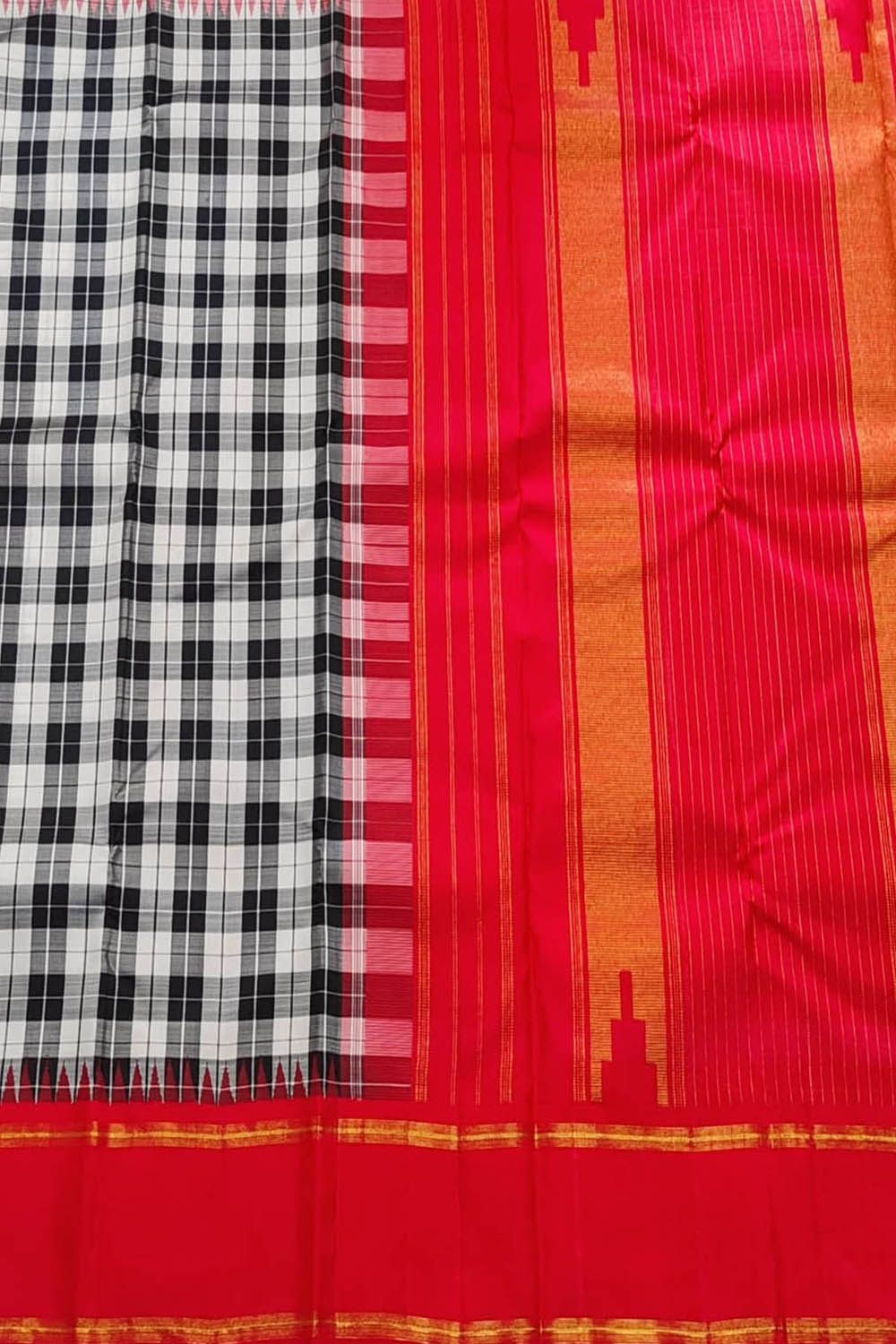 Black & White Handloom Kanjeevaram Pure Silk Checks Saree - Luxurion World
