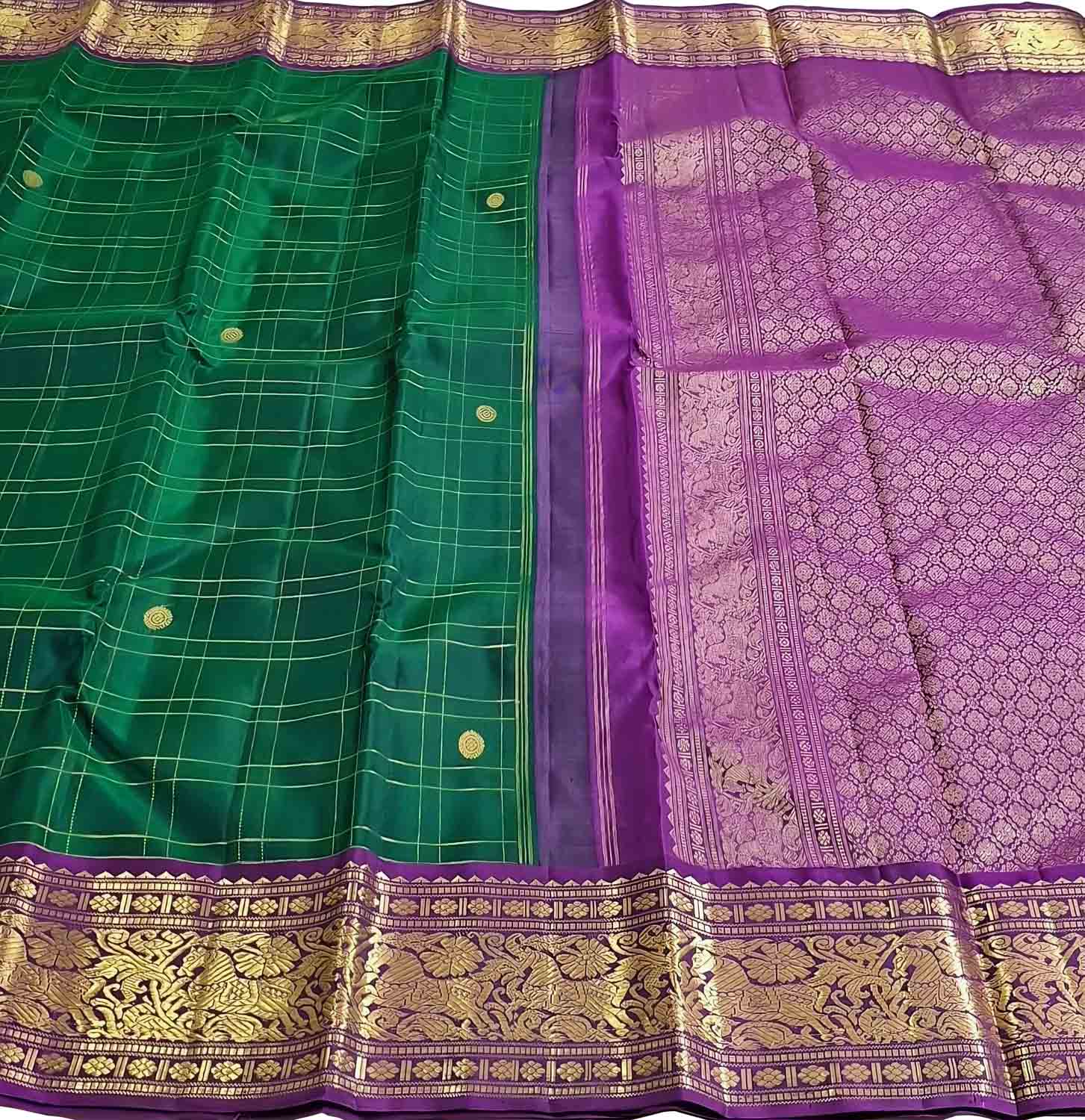 Green & Gold Handloom Kanjeevaram Silk Checks Saree - Luxurion World