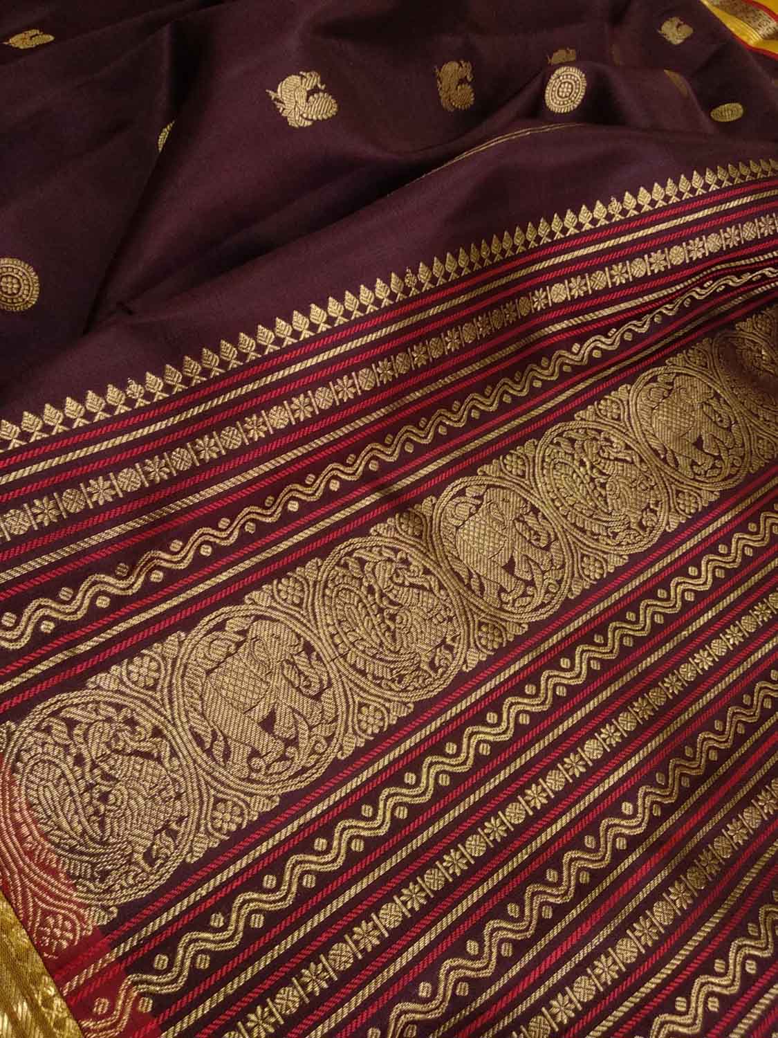Maroon Handloom Kanjeevaram Pure Silk Saree - Luxurion World