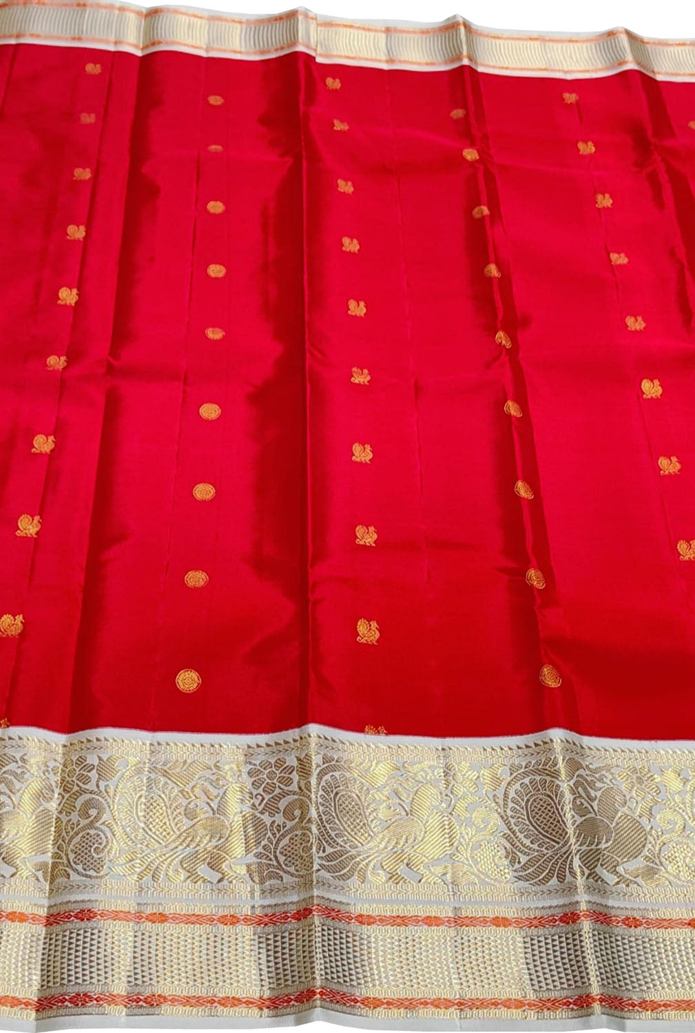 Red And White Handloom Kanjeevaram Pure Silk Saree - Luxurion World