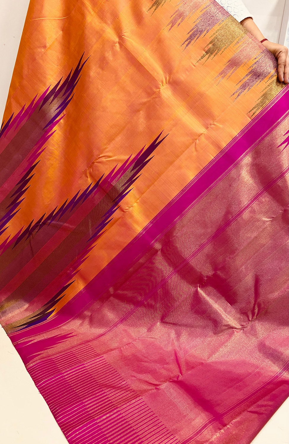 Orange Handloom Kanjeevaram Pure Silk Saree - Luxurion World