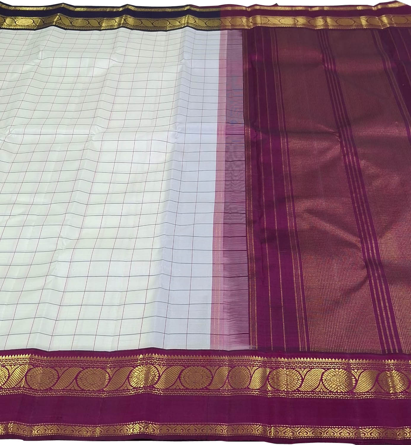 Exquisite Off White Kanjeevaram Silk Saree - Luxurion World