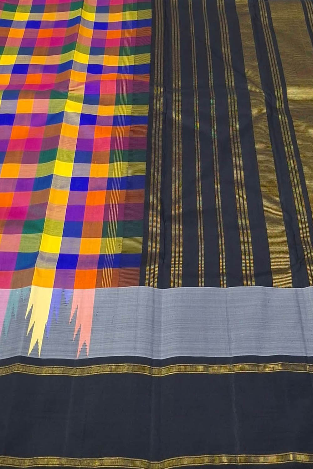 Exquisite Multicolor Kanjeevaram Handloom Pure Silk Saree - Luxurion World