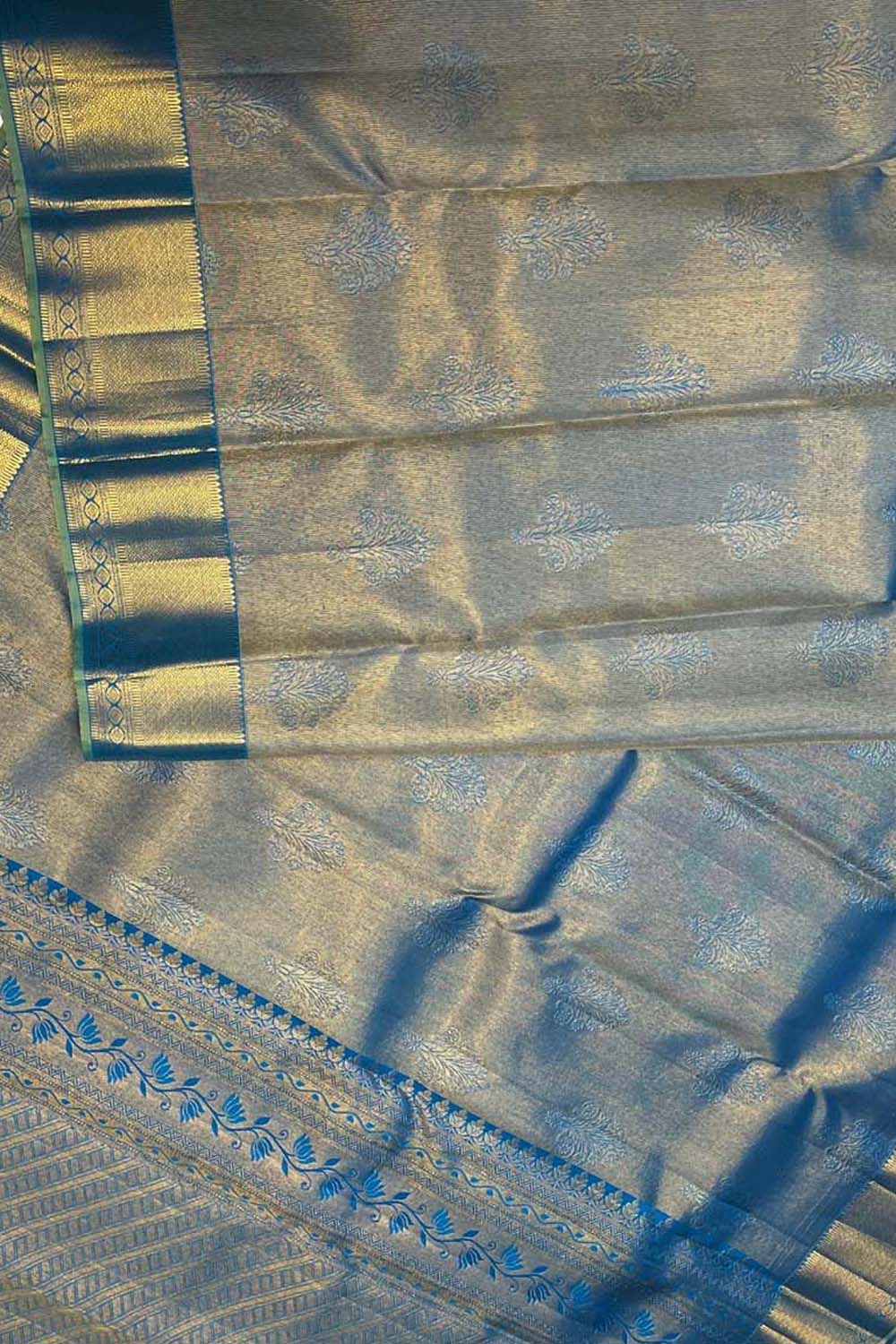 Blue Kanjeevaram Silk Saree - Handloom Pure Elegance - Luxurion World