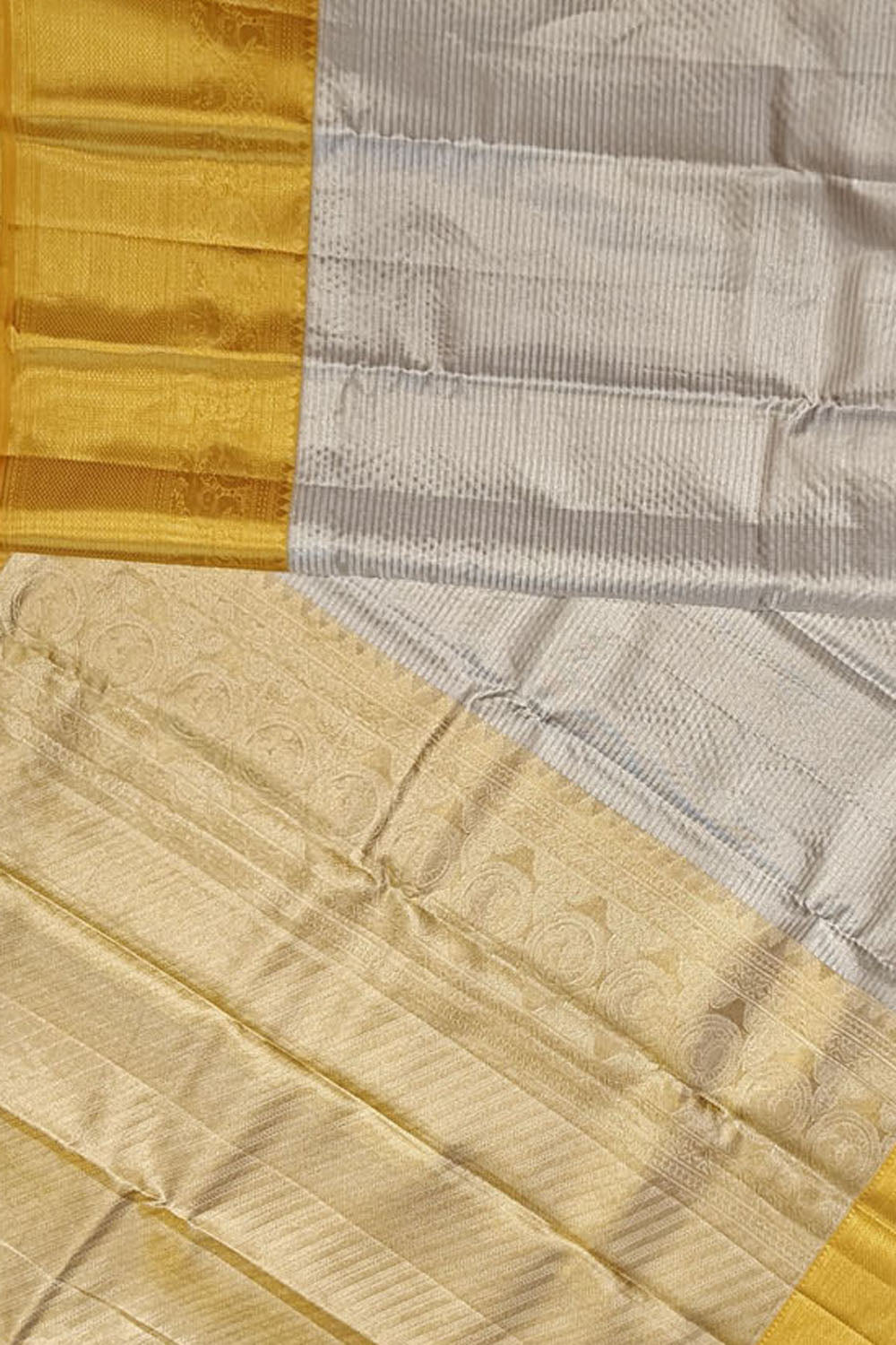 Exquisite Silver Handloom Kanjeevaram Pure Silk Saree - Luxurion World