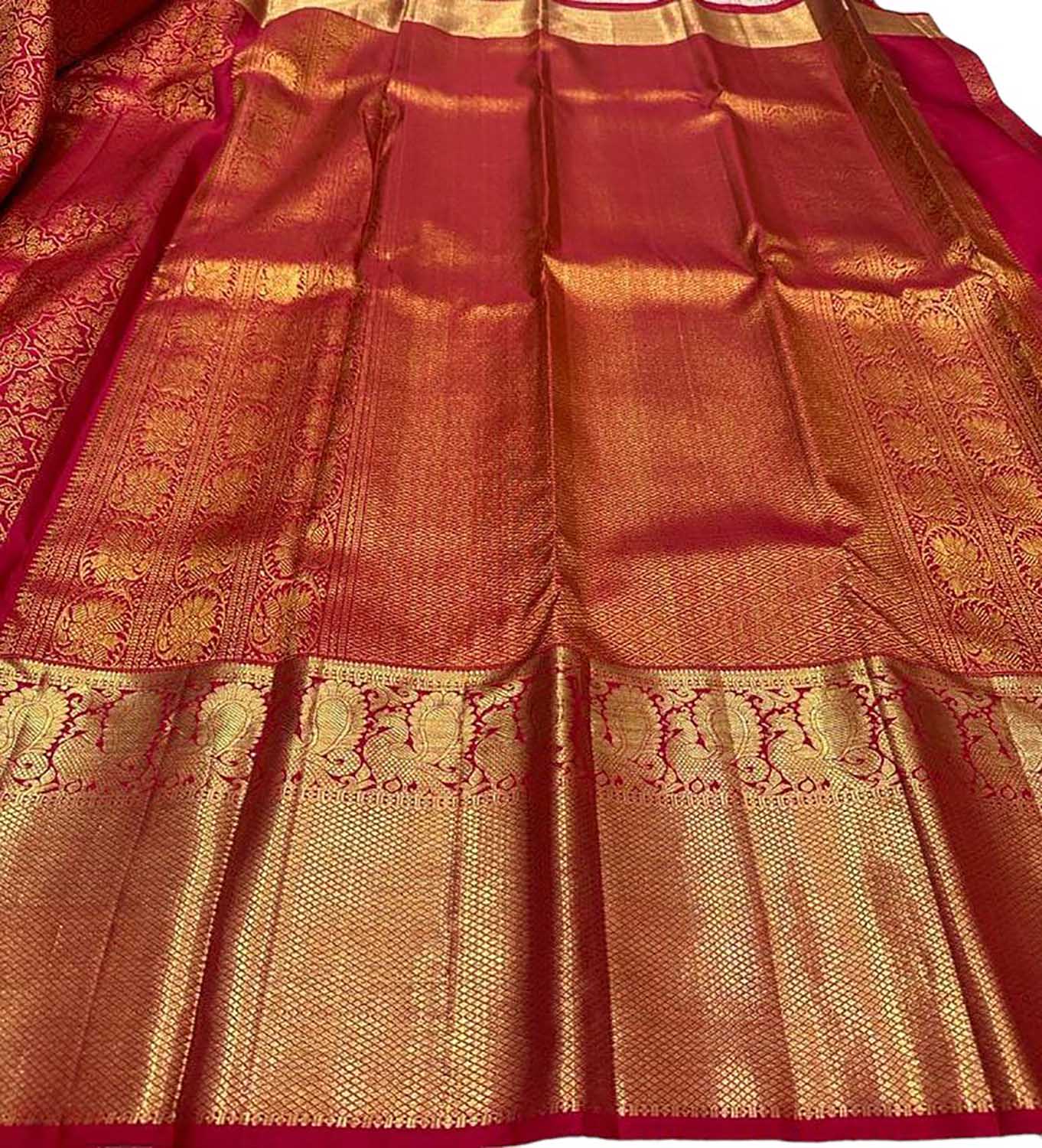 Red Kanjeevaram Handloom Pure Silk Saree - Luxurion World