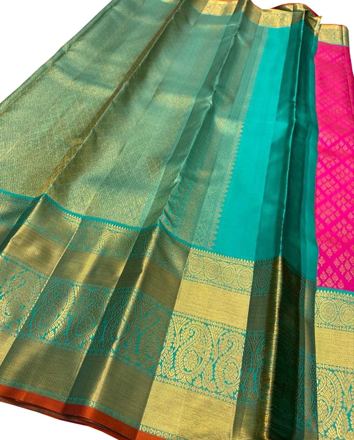 Exquisite Pink Kanjeevaram Handloom Silk Saree: Timeless Elegance - Luxurion World