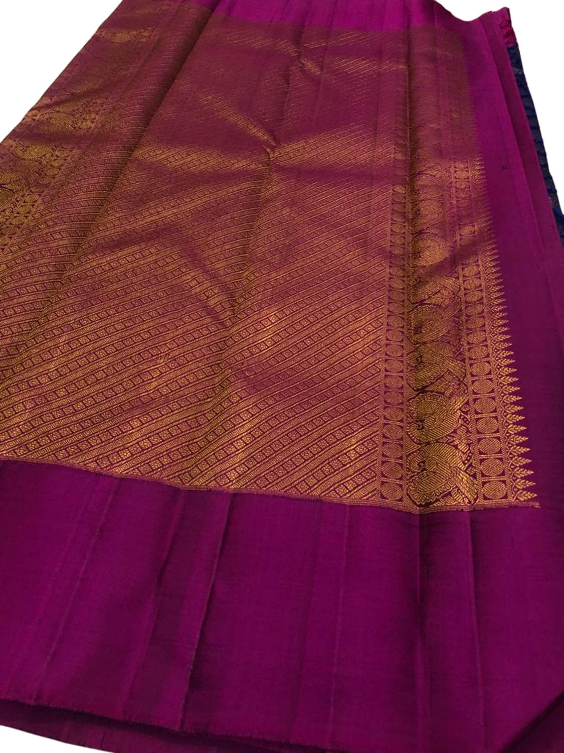 Exquisite Blue Kanjeevaram Handloom Pure Silk Saree: Timeless Elegance - Luxurion World