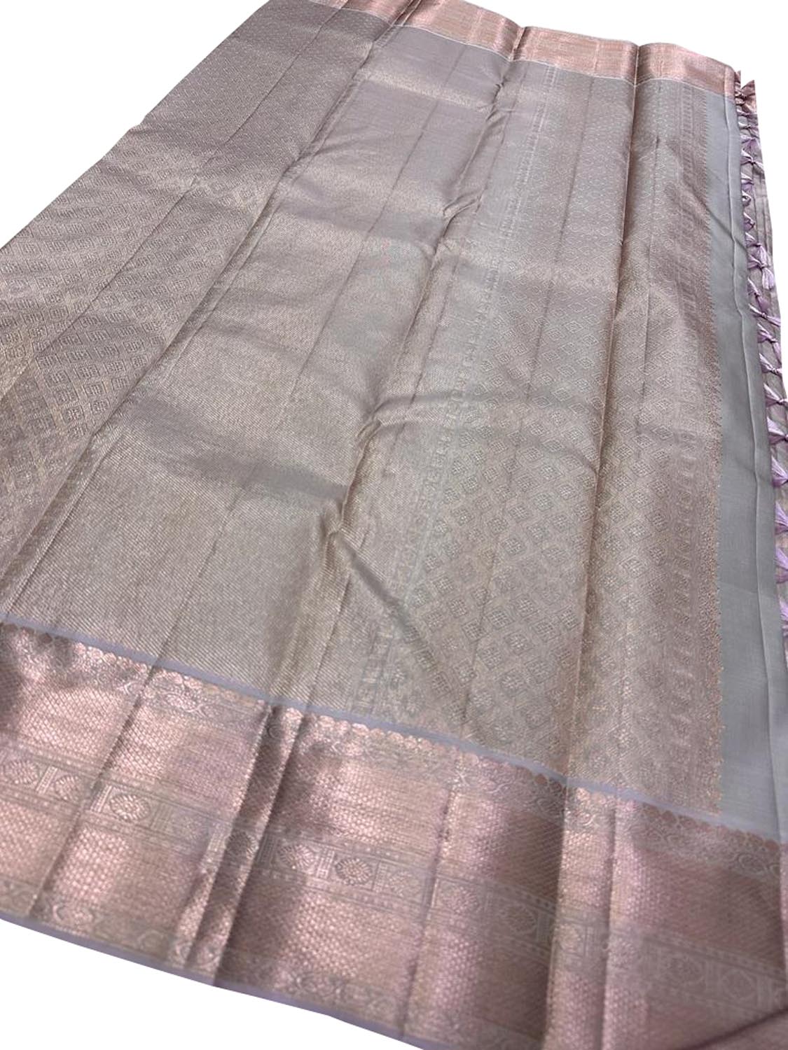 Elegant Grey Kanjeevaram Handloom Pure Silk Saree - Luxurion World