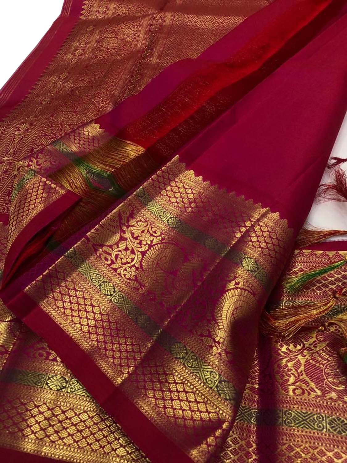 Elegant Off White Kanjeevaram Handloom Pure Silk Saree - Luxurion World