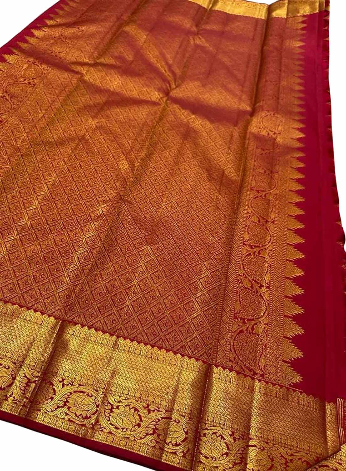 Exquisite Red Kanjeevaram Handloom Pure Silk Saree: Timeless Elegance - Luxurion World