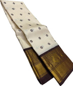 Exquisite Off White Kanjeevaram Handloom Pure Silk Saree: Timeless Elegance - Luxurion World