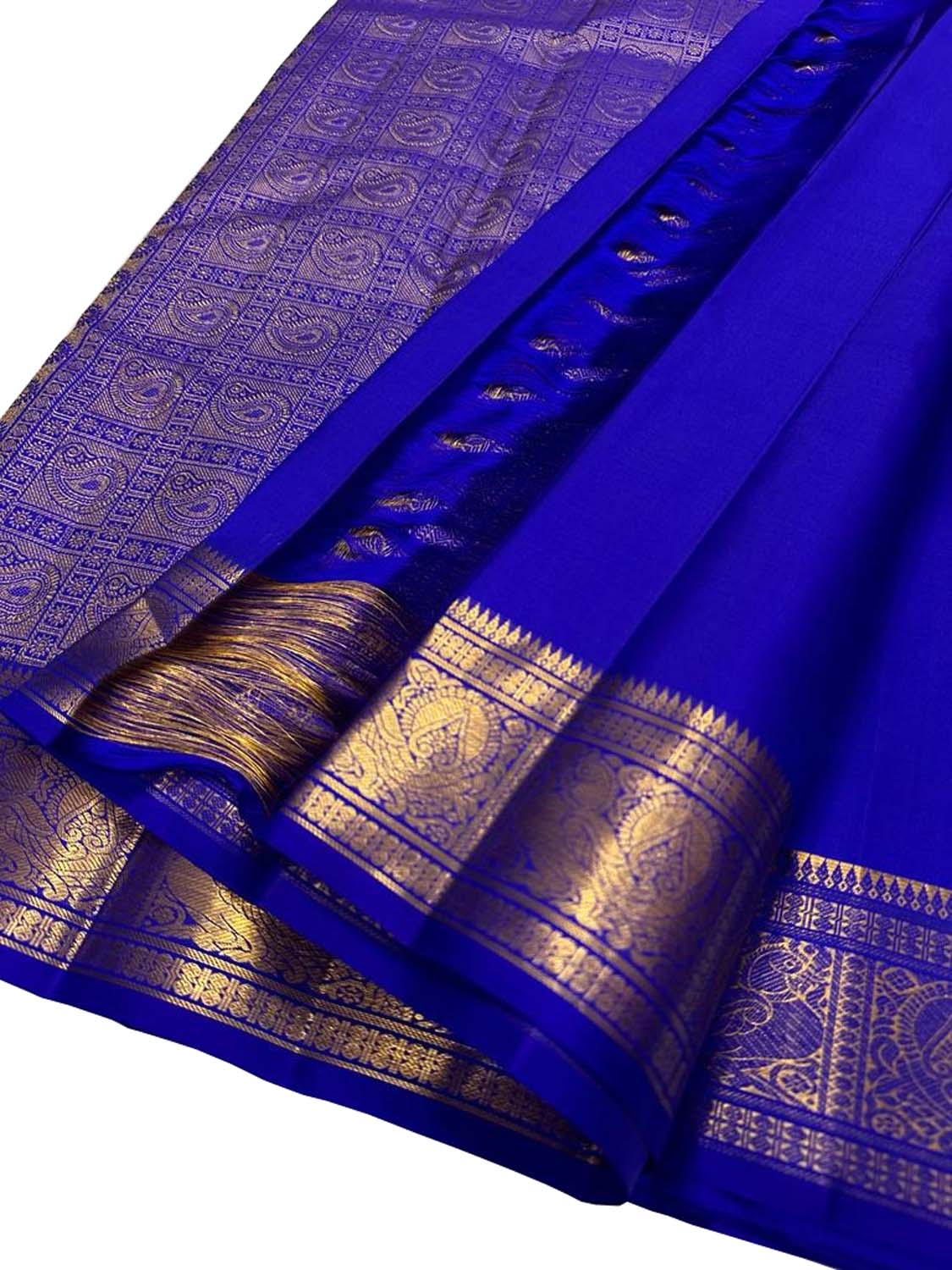 Exquisite Blue Kanjeevaram Handloom Pure Silk Saree: Timeless Elegance - Luxurion World