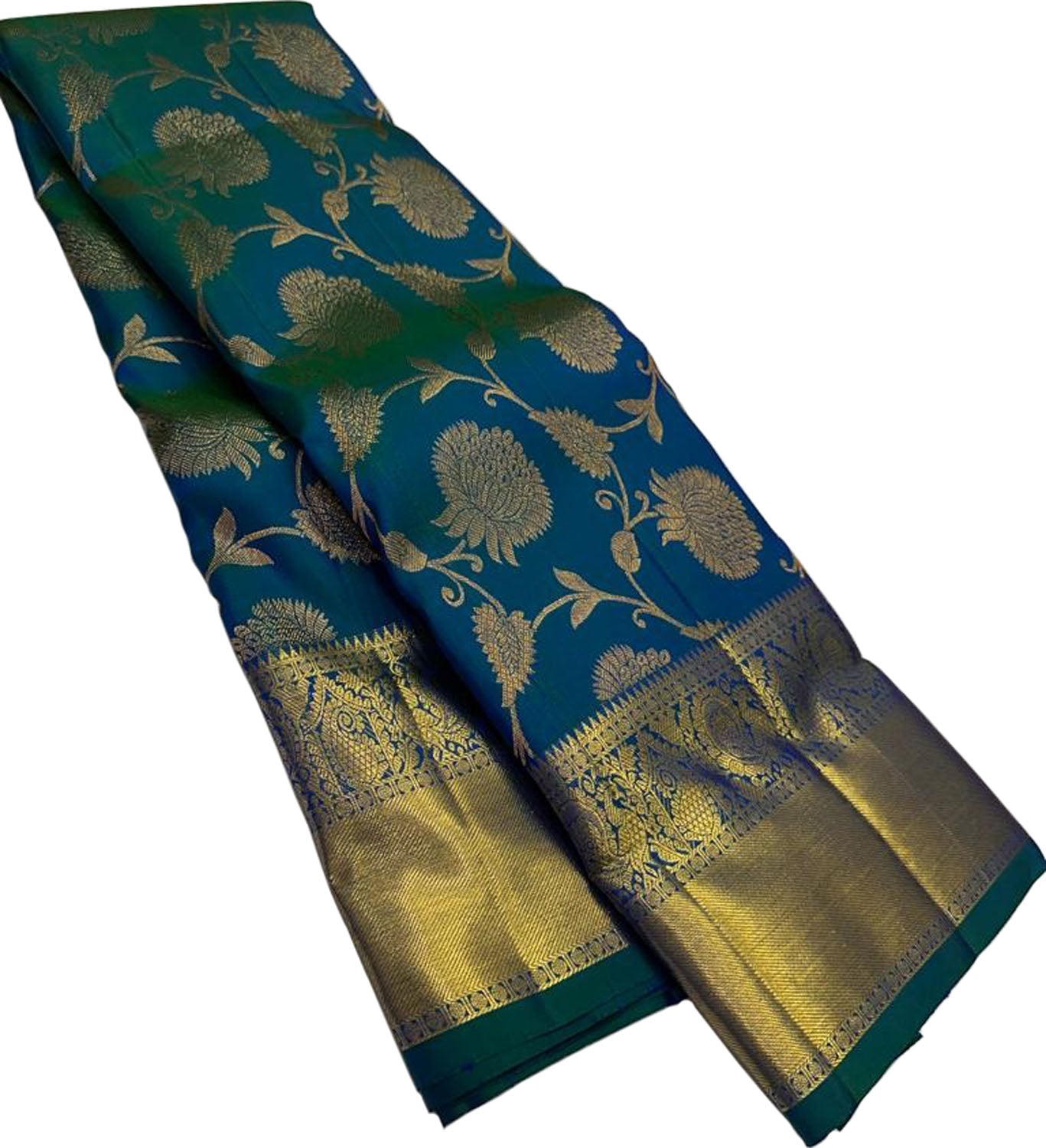 Exquisite Green Kanjeevaram Handloom Pure Silk Saree: Timeless Elegance - Luxurion World