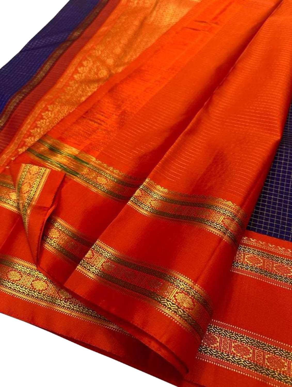 Exquisite Blue Kanjeevaram Handloom Pure Silk Saree: Timeless Elegance - Luxurion World