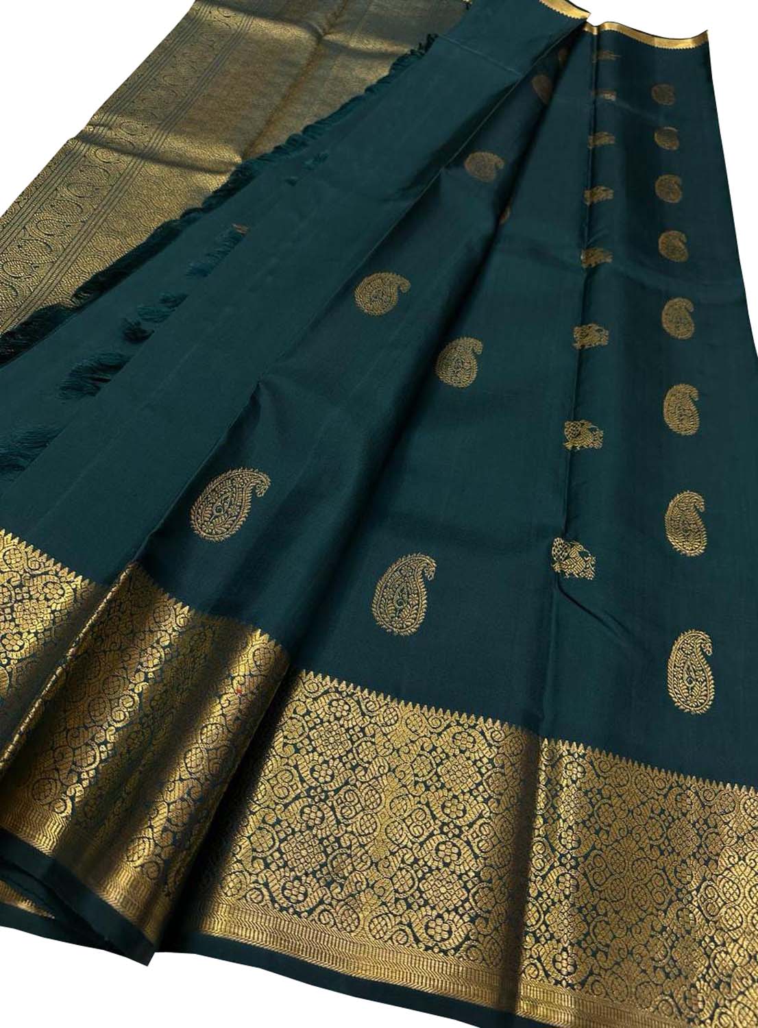 Green Kanjeevaram Handloom Pure Silk Saree - Elegant and Luxurious - Luxurion World
