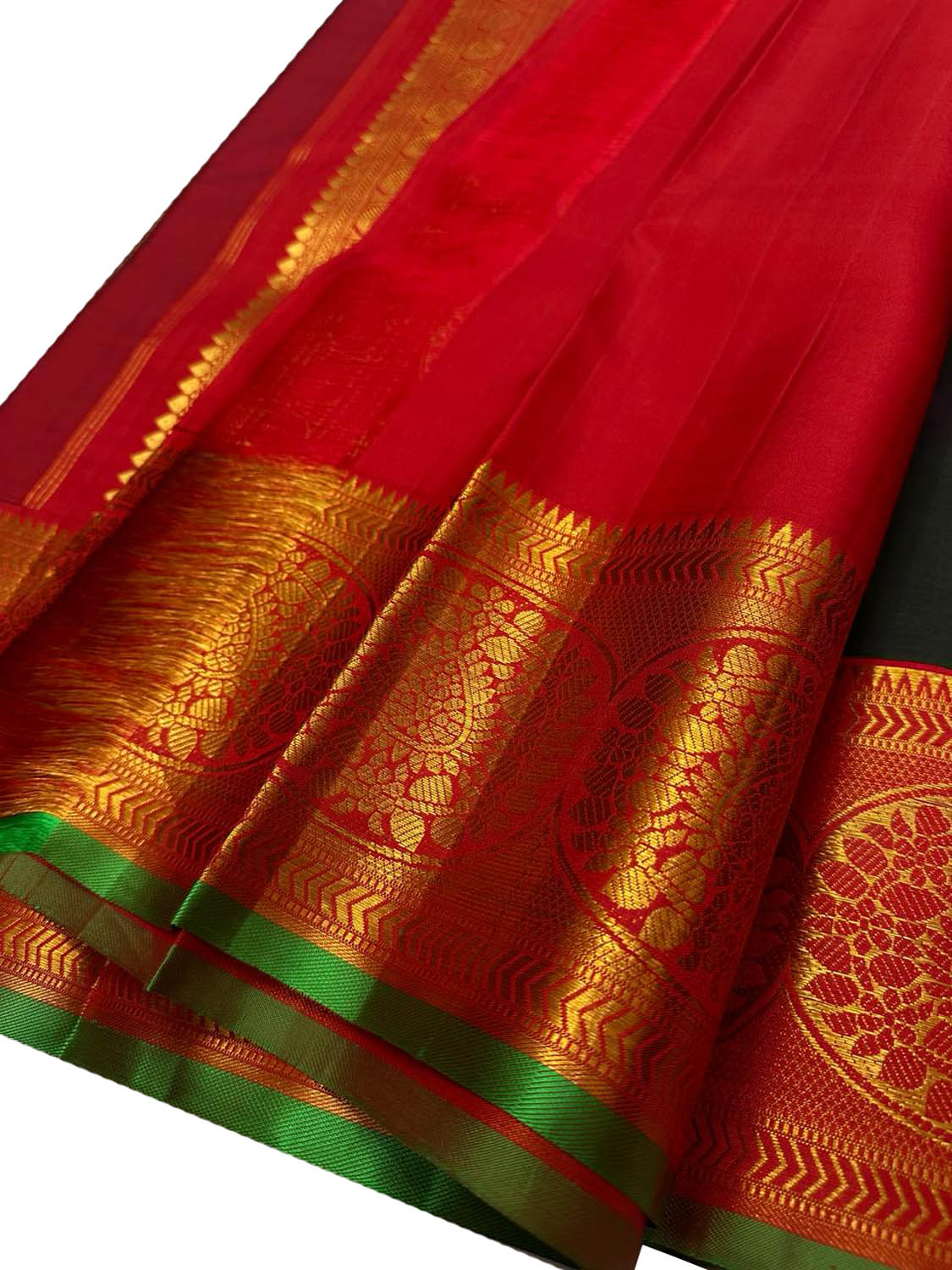 Green Handloom Kanjeevaram Pure Silk Saree - Elegant and Luxurious - Luxurion World