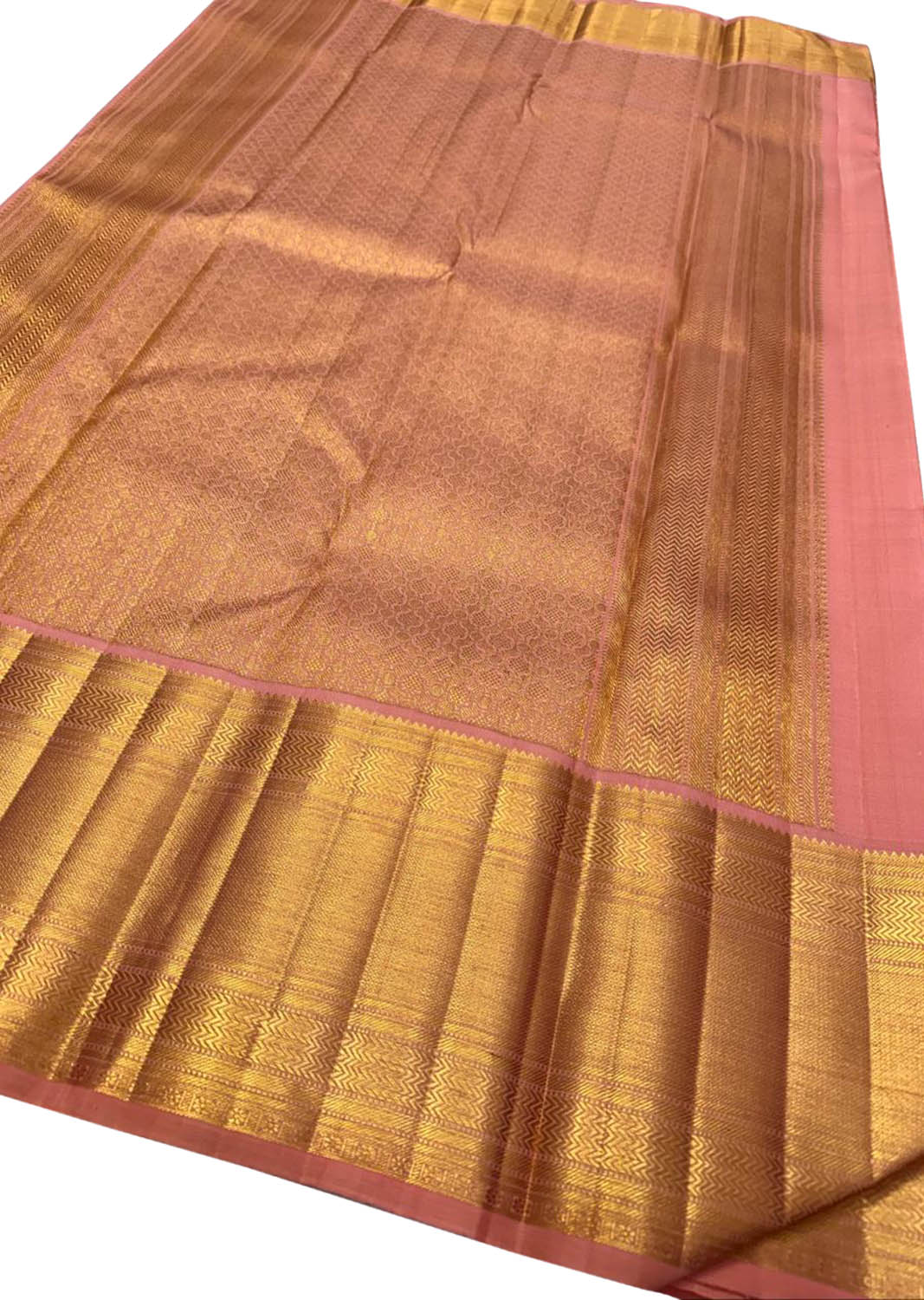 Peach Handloom Kanjeevaram Pure Silk Saree - Elegant and Luxurious - Luxurion World
