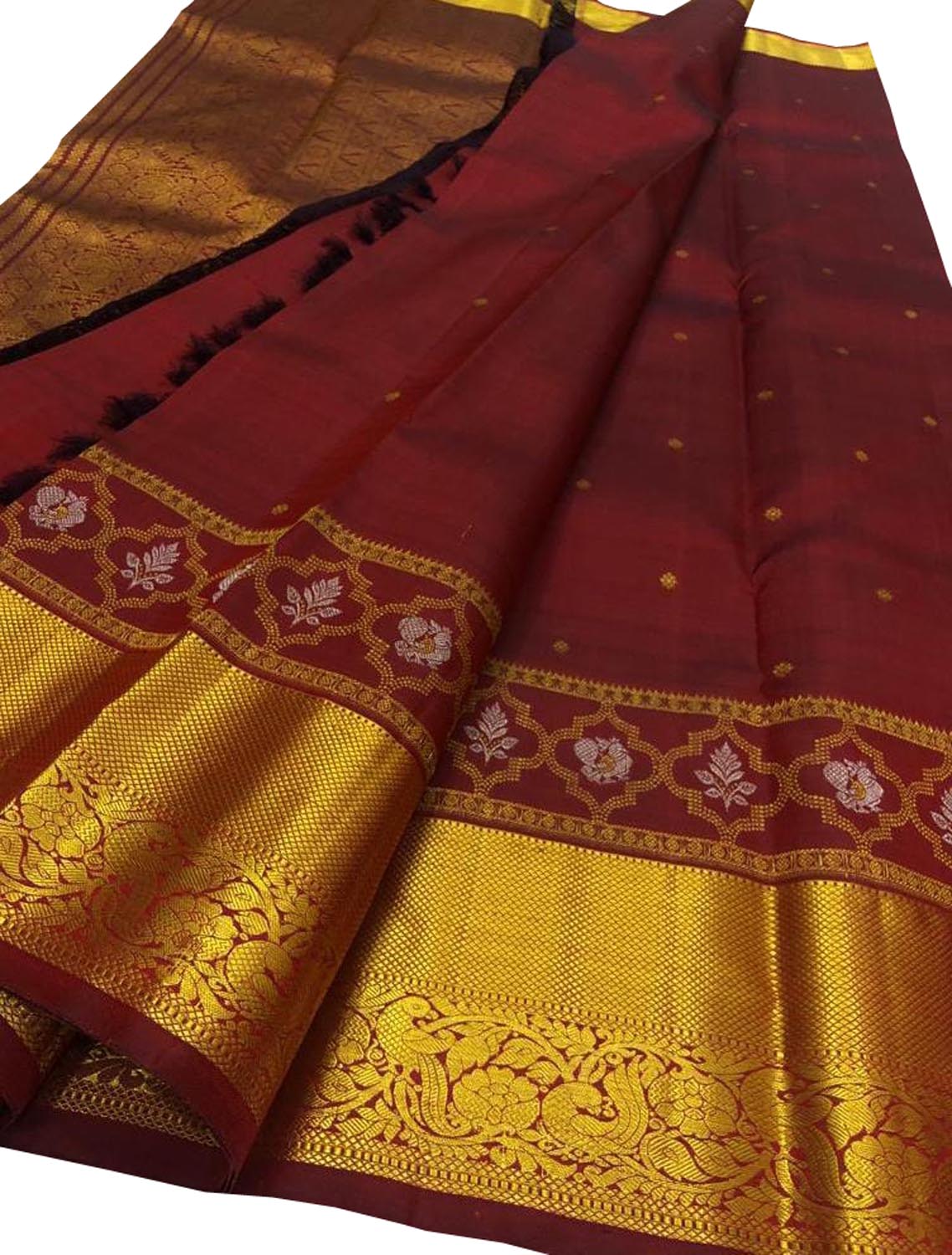 Exquisite Maroon Handloom Kanjeevaram Pure Silk Saree - Luxurion World