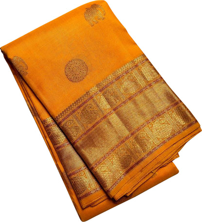 Golden Glow: Handloom Kanjeevaram Pure Silk Saree - Luxurion World