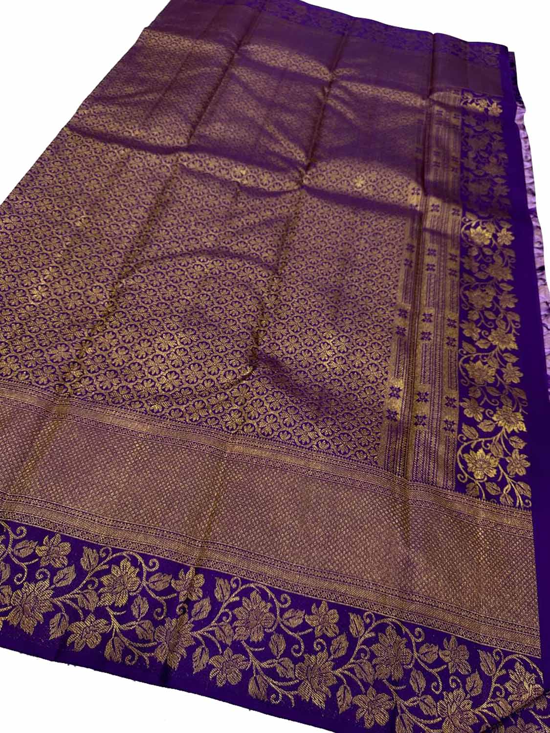 Exquisite Purple Handloom Kanjeevaram Silk Saree - Luxurion World