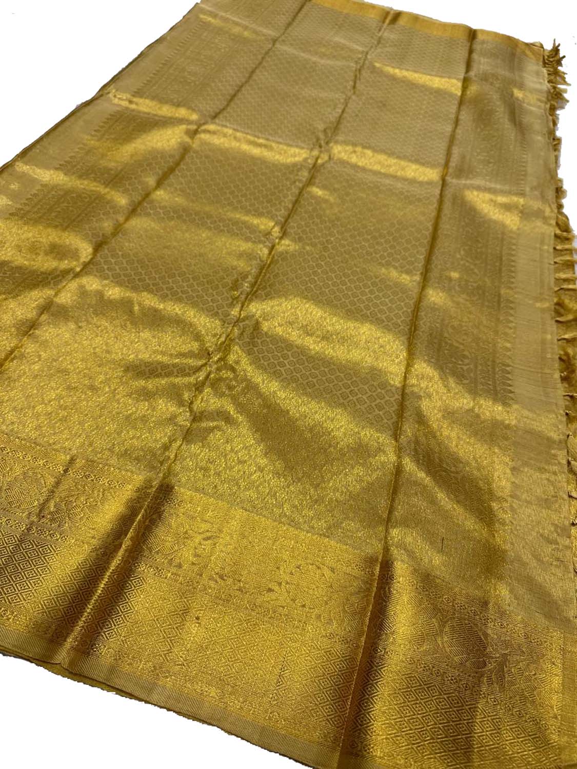 Exquisite Golden Handloom Kanjeevaram Silk Saree - Luxurion World