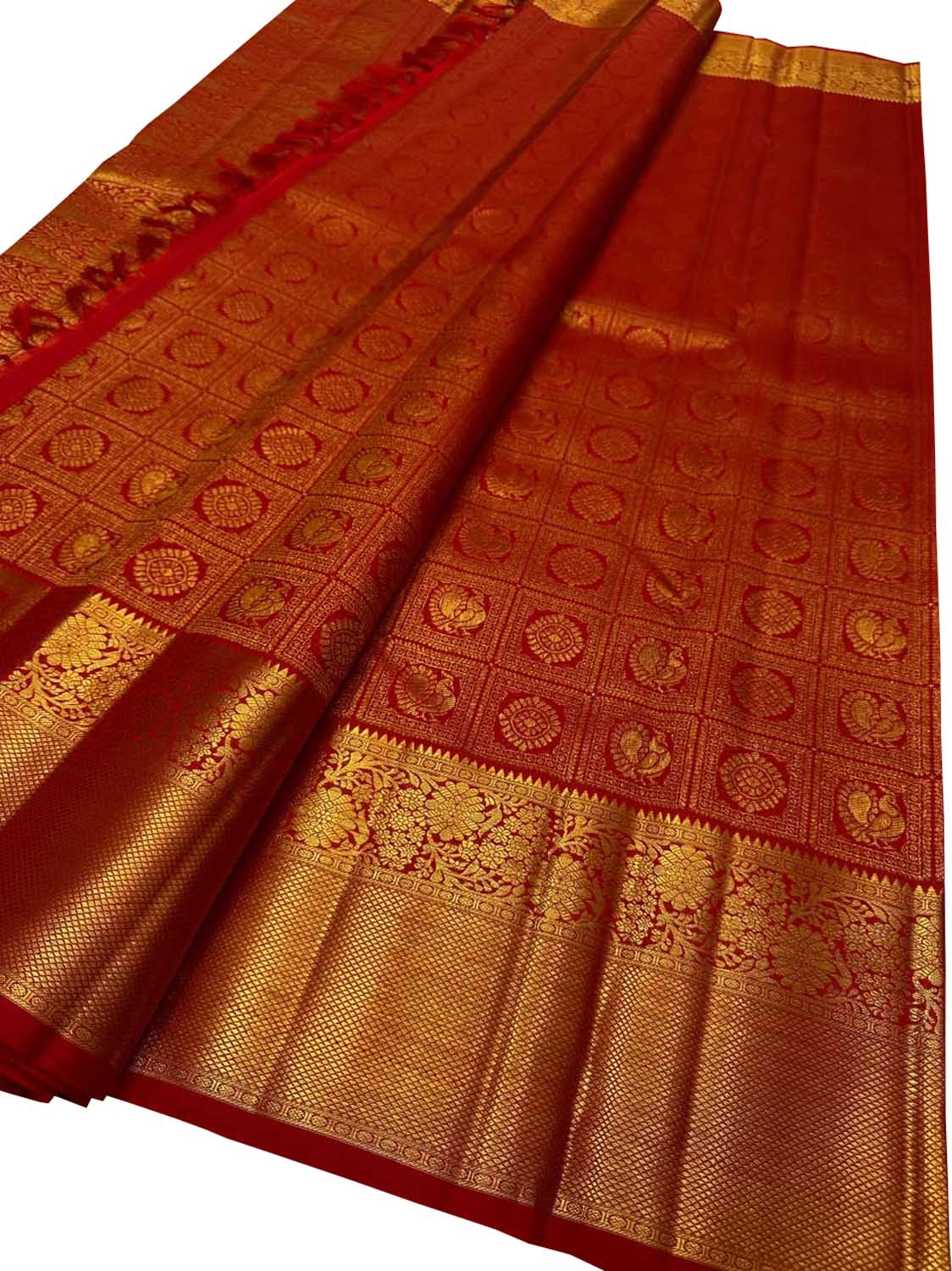 Red Handloom Kanjeevaram Pure Silk Saree - Elegant and Timeless - Luxurion World