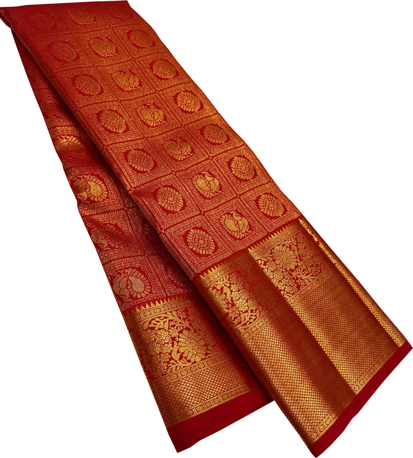 Red Handloom Kanjeevaram Pure Silk Saree - Elegant and Timeless - Luxurion World