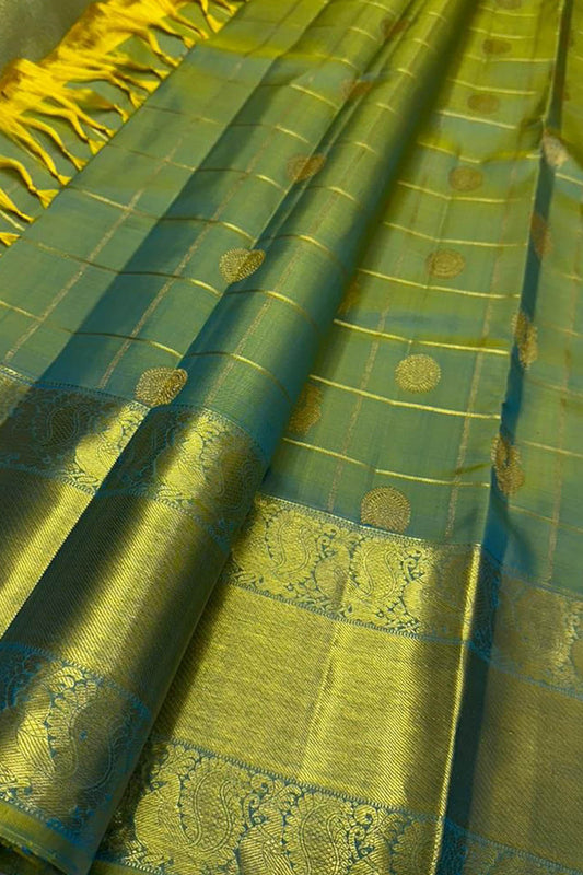 Green Handloom Kanjeevaram Pure Silk Saree - Elegant and Luxurious - Luxurion World