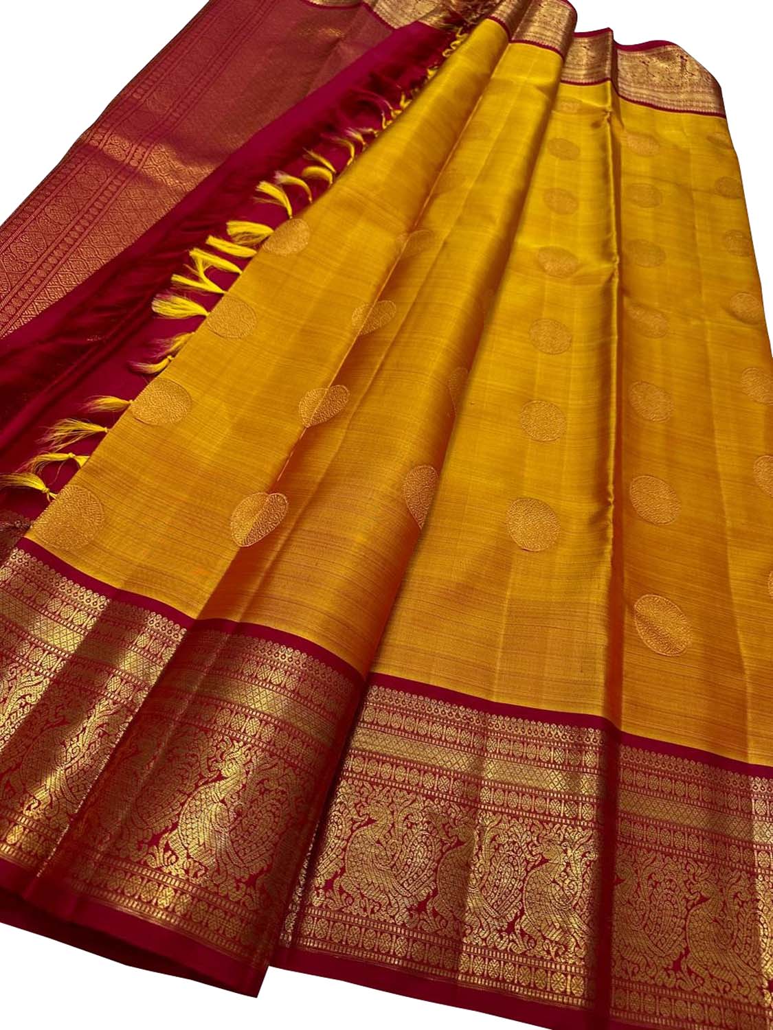 Yellow Handloom Kanjeevaram Pure Silk Saree - Elegant and Timeless - Luxurion World