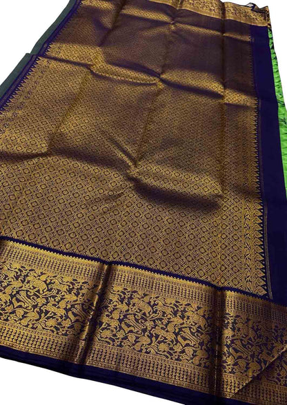 Emerald Elegance: Green Kanjeevaram Silk Saree - Luxurion World