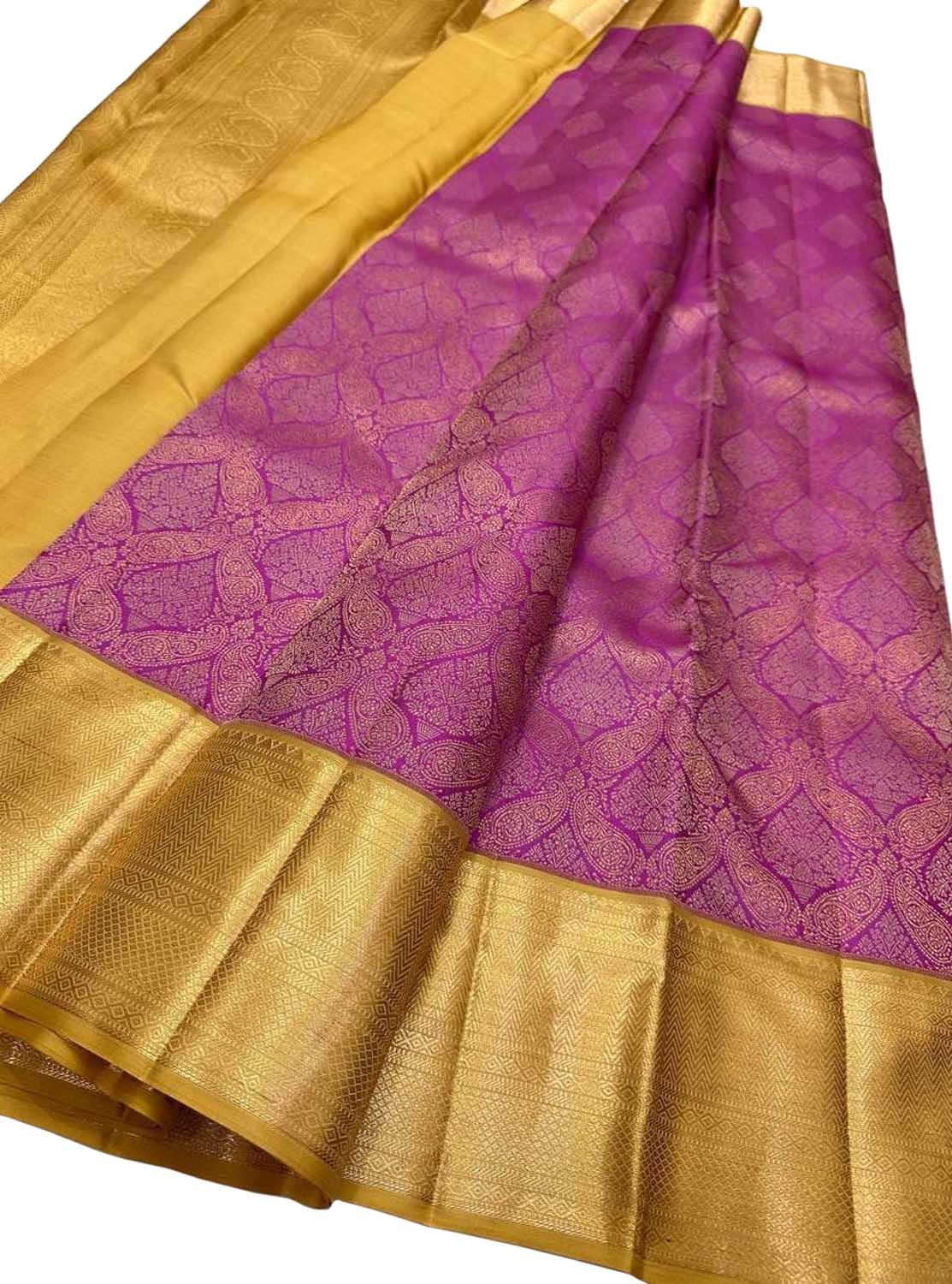 Exquisite Pink Kanjeevaram Silk Saree - Handloom Beauty - Luxurion World