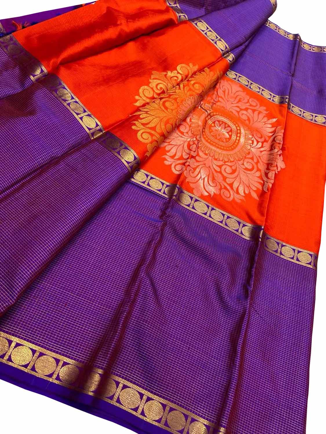 Orange Kanjeevaram Silk Saree: Handloom Elegance - Luxurion World