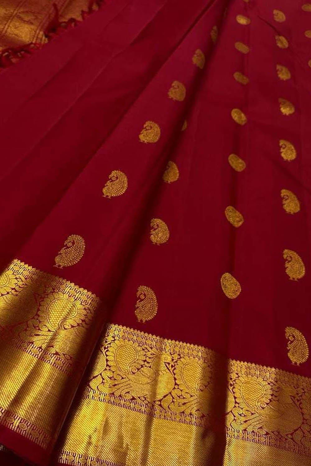 Exquisite Maroon Kanjeevaram Silk Saree - Luxurion World