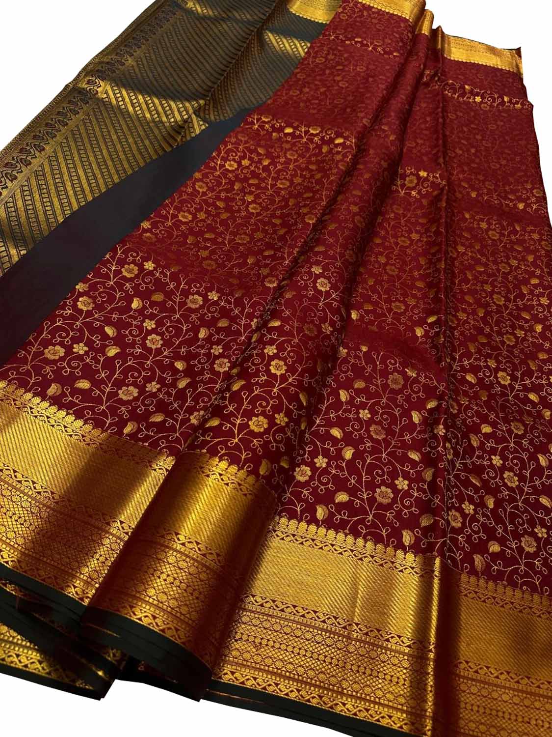 Handloom Beauty: Red Kanjeevaram Pure Silk Saree - Luxurion World