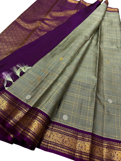 Exquisite Grey Kanjeevaram Pure Silk Saree - Handloom Beauty - Luxurion World